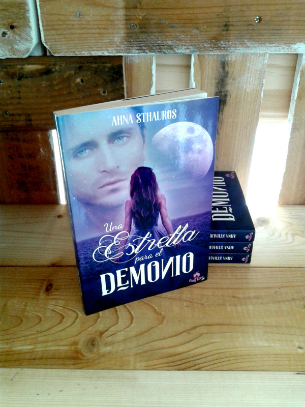 UNA ESTRELLA PARA EL DEMONIO