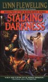 Portada de STALKING DARKNESS (NIGHTRUNNER, VOL. 2) BY LYNN FLEWELLING (1997) MASS MARKET PAPERBACK