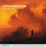 Portada de AFGHANISTAN: LIFTING THE VEIL BY REUTERS (2002) HARDCOVER