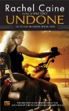 Portada de UNDONE (OUTCAST (ROC))