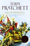 Portada de LA LUZ FANTÁSTICA (MUNDODISCO 2) (BESTSELLER (DEBOLSILLO)) DE TERRY PRATCHETT (17 DE MARZO DE 2004)