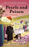 Portada de PEARLS AND POISON (A CONSIGNMENT SHOP MYSTERY) BY BROWN, DUFFY (2014) MASS MARKET PAPERBACK